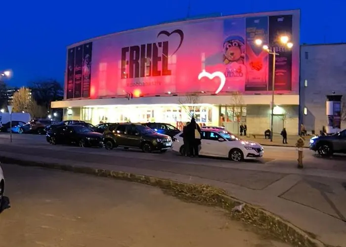 Luther Modern For 3 People, Free Ac! Boedapest
