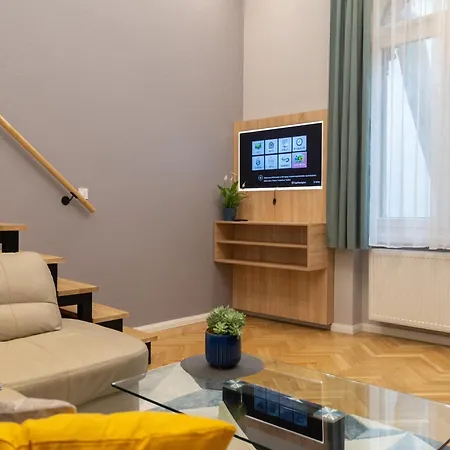 Luther Modern For 3 People, Free Ac! Lejlighed Budapest