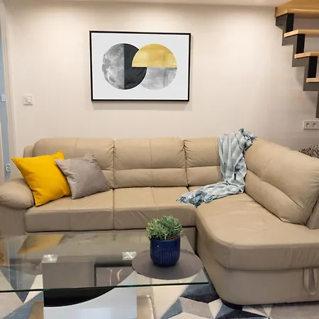 Luther Modern For 3 People, Free Ac! * بودابست