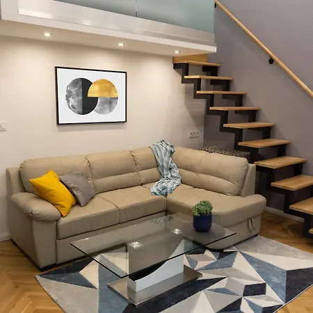 شقة Luther Modern For 3 People, Free Ac!