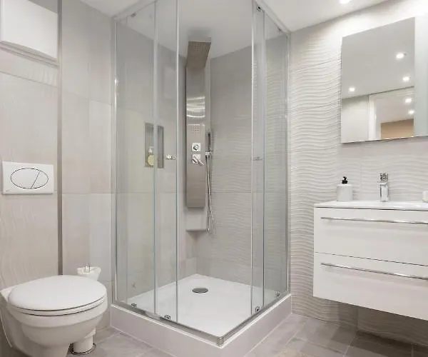 Luther Modern For 3 People, Free Ac! Budapeszt