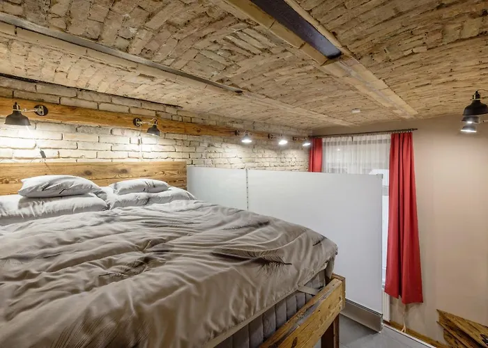 Luther Modern For 3 People, Free Ac! *