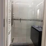 Luther Modern For 3 People, Free Ac!