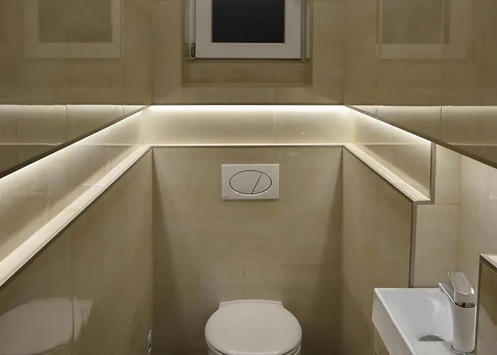 Luther Modern For 3 People, Free Ac! * Budapest